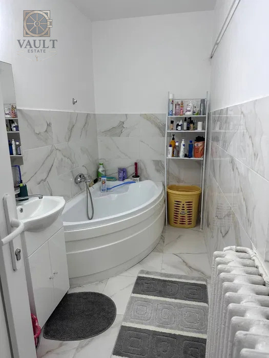 Apartament 2 camere - Semidecomandat - Stefan cel Mare