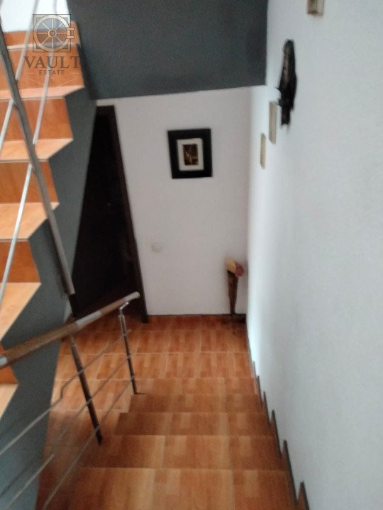 Casa tip Duplex 5 camere MOBILAT/UTILAT zona Linistita - Fundeni 
