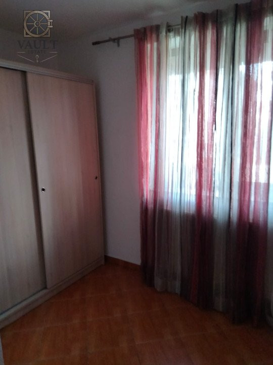 Casa tip Duplex 5 camere MOBILAT/UTILAT zona Linistita - Fundeni 