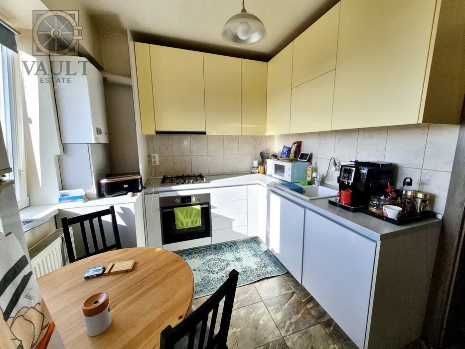 Apartament 3 camere Strada Postalionului-Berceni
