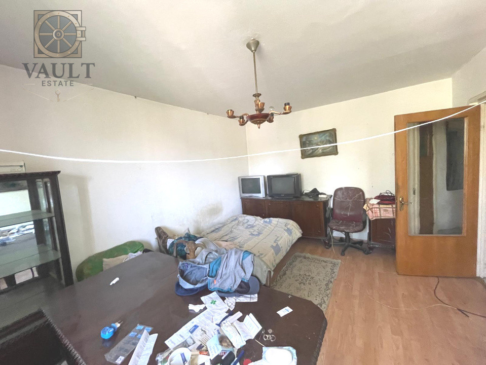 APARTAMENT 4 CAMERE-  CENTRALA TERMICA  - 1 Decembrie 1918