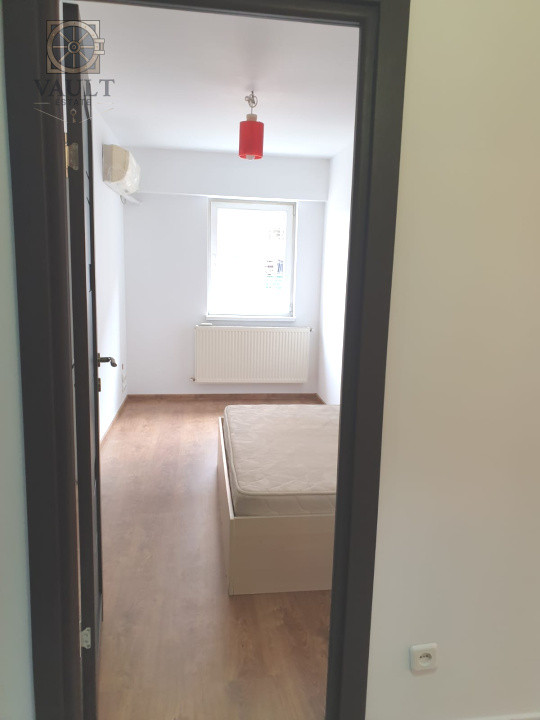 APARTAMENT 2 CAMERE RENOVAT ,CU CENTRALA PROPRIE- VITAN BARZESTI