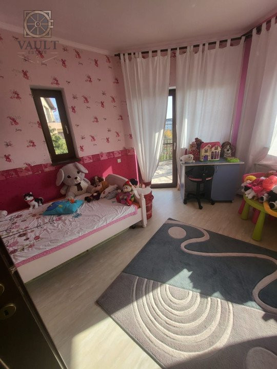 CASA INDIVIDUALA-PANTELIMON-8 CAMERE-CURTE-5 BAI-2 LOCURI PARCARE