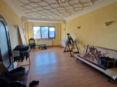 Apartament 3 camere - 10 minute de metrou - Moșilor 