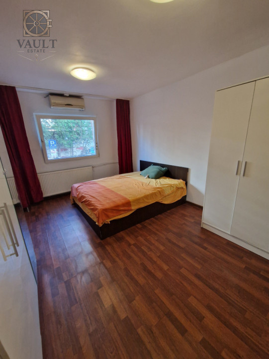 Doua garsoniere unite intr-un apartament - 5 minute de metrou - Ozana