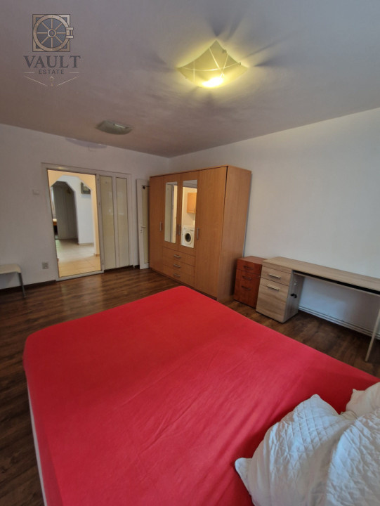 Doua garsoniere unite intr-un apartament - 5 minute de metrou - Ozana