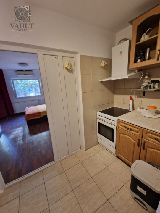 Doua garsoniere unite intr-un apartament - 5 minute de metrou - Ozana