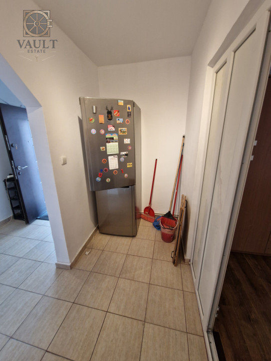 Doua garsoniere unite intr-un apartament - 5 minute de metrou - Ozana