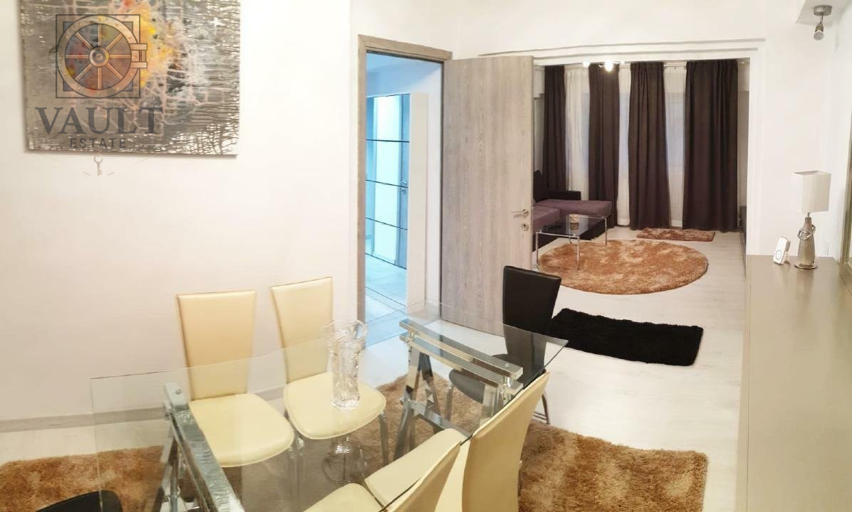 Apartament 4 camere- Ultracentral - P-ta Romana- Renovat 