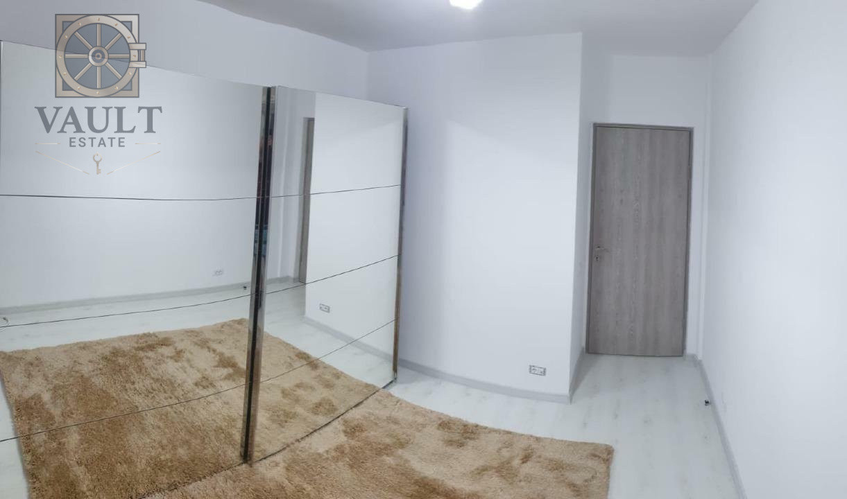 Apartament 4 camere- Ultracentral - P-ta Romana- Renovat 