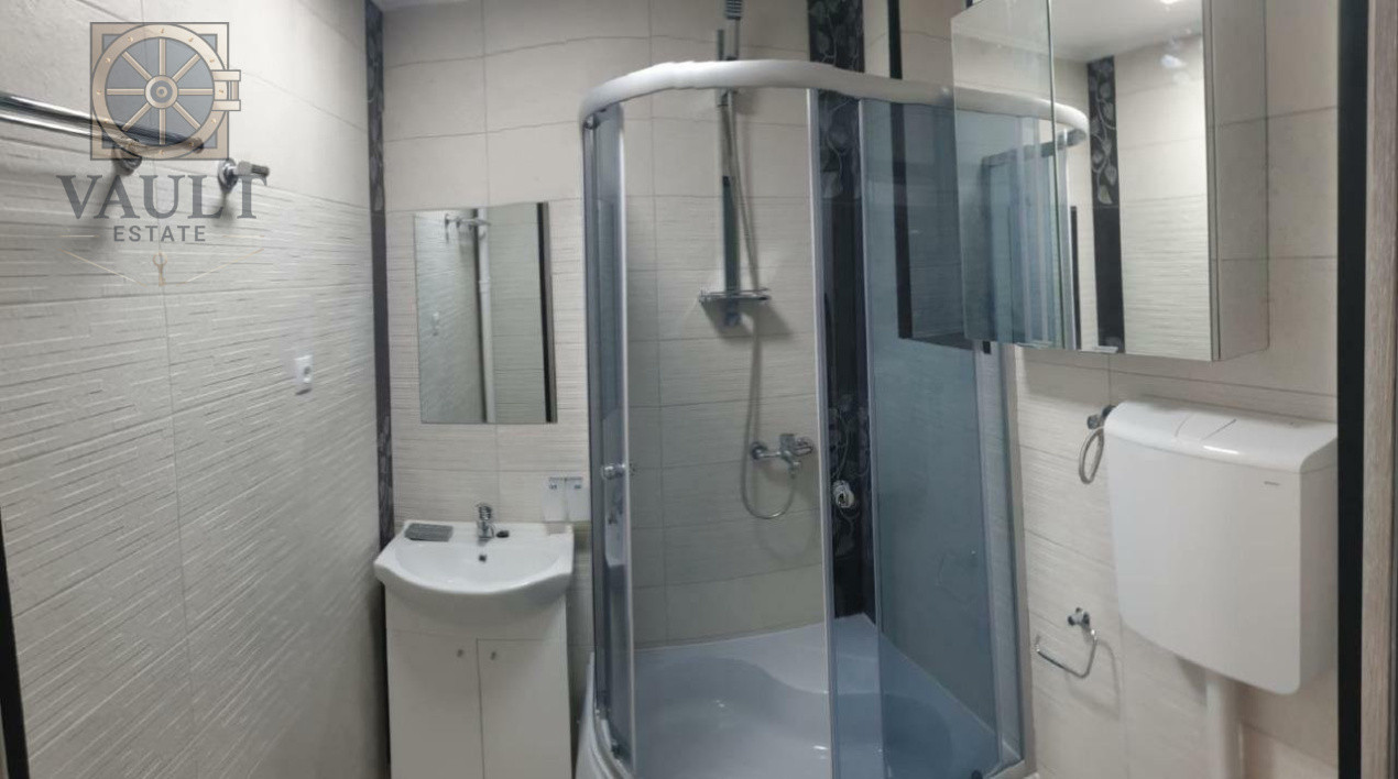 Apartament 4 camere- Ultracentral - P-ta Romana- Renovat 