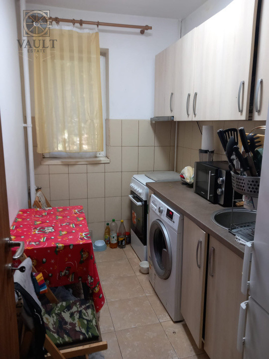Apartament 3 camere - 4 minute de metrou - 1 Decembrie 1918