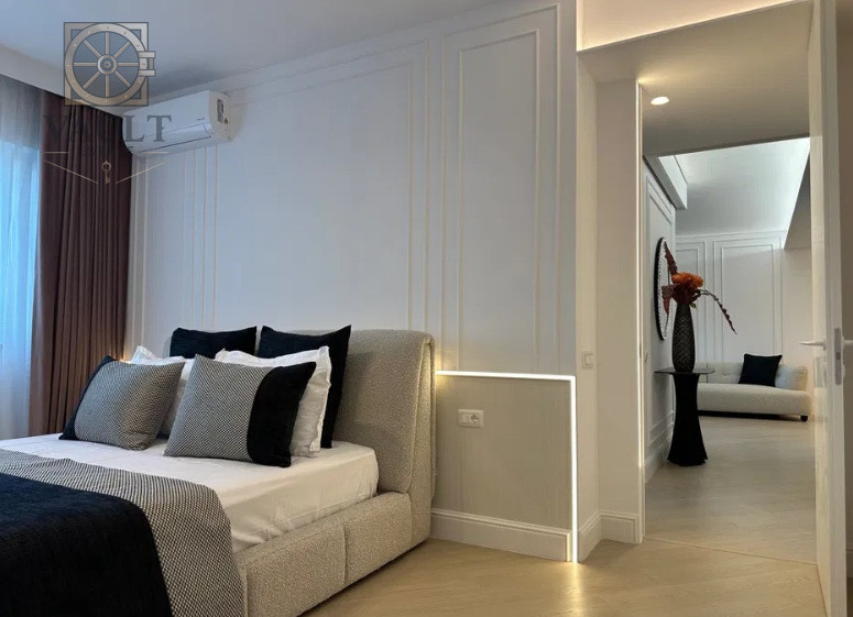 Apartament 3 camere - LUX - BALCON 10 MP - zona pipera- CORTINA NORTH