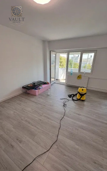 Garsoniera - RENOVATA - zona RAHOVA 