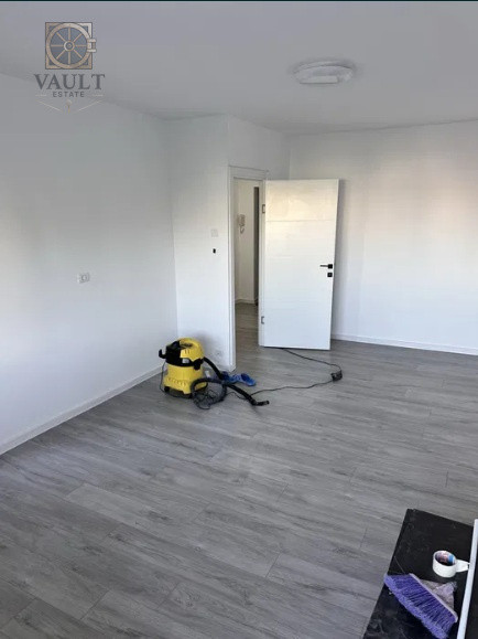 Garsoniera - RENOVATA - zona RAHOVA 