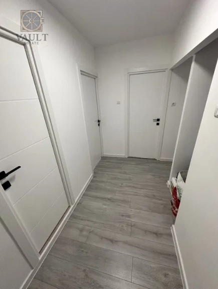 Garsoniera - RENOVATA - zona RAHOVA 