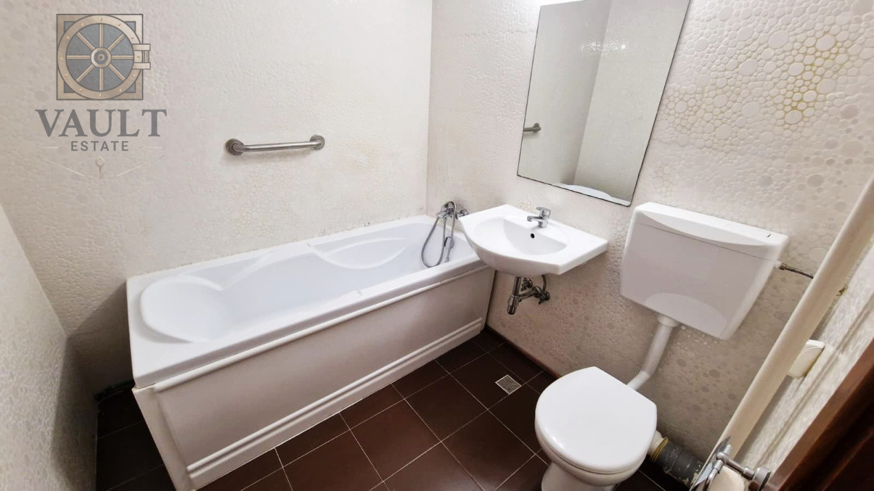 APARTAMENT 3 CAMERE-BASARABIA-CHISINAU-CENTRALA-2 BAI