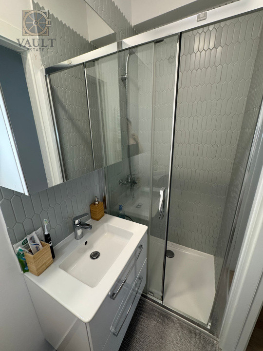Apartament 3 camere - Bloc Nou - Fizicienilor