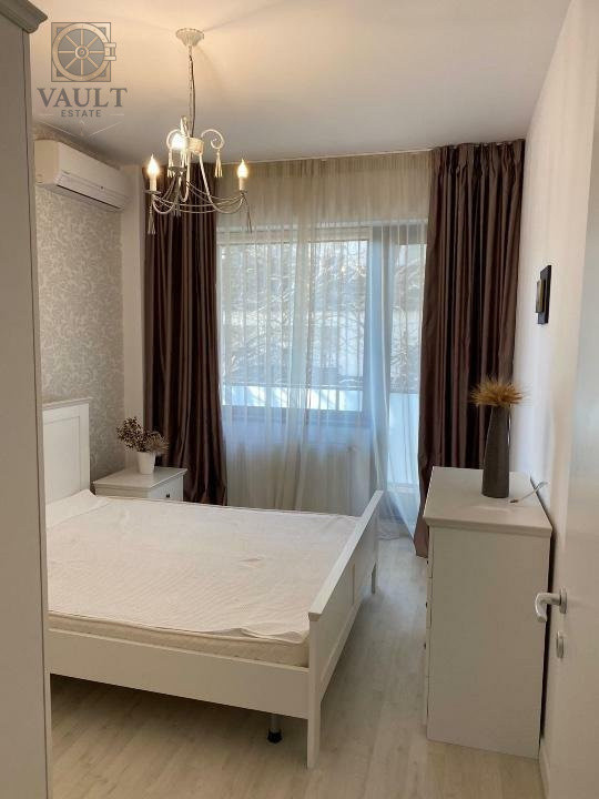 3 CAMERE - LUX - IANCU NICOLAE
