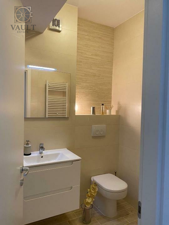 3 CAMERE - LUX - IANCU NICOLAE