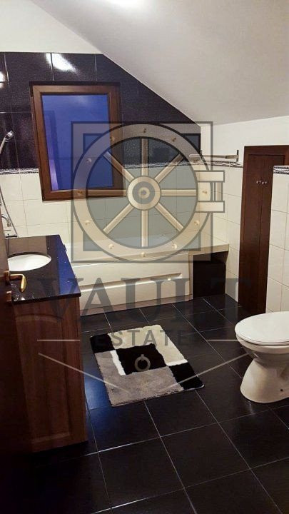 COD E4792 -  CASA 4 CAMERE - PARADISUL VERDE - APROAPE DE LAC