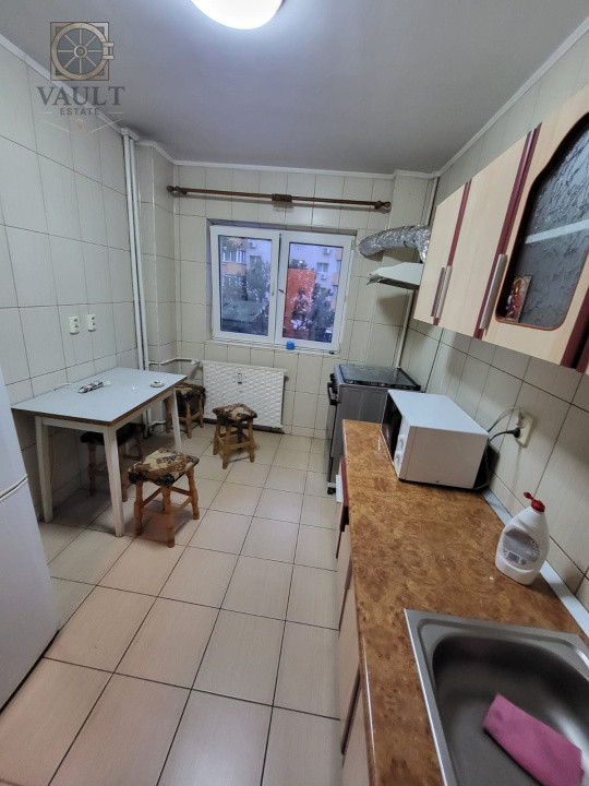 APARTAMENT 4 CAMERE-RAHOVA-BARCA-BLOC REABILITAT-2 BAI-2 BALCOANE