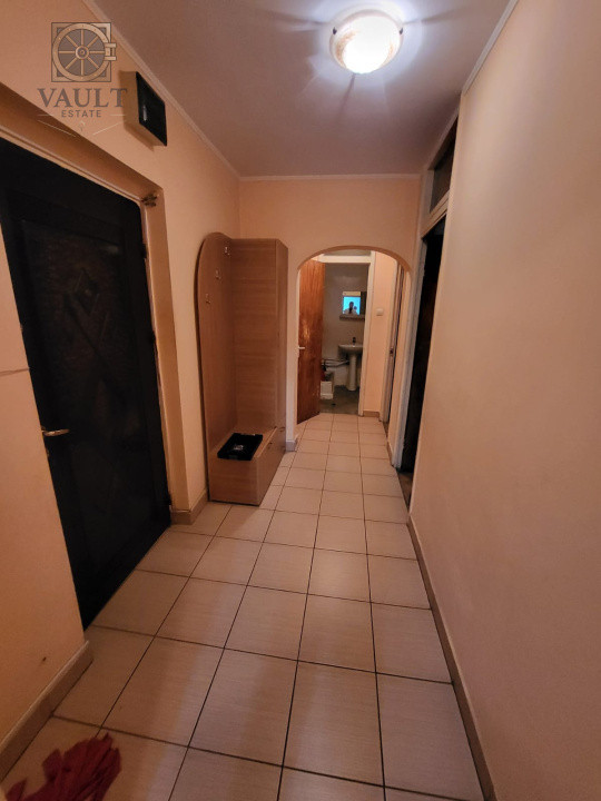 APARTAMENT 4 CAMERE-RAHOVA-BARCA-BLOC REABILITAT-2 BAI-2 BALCOANE