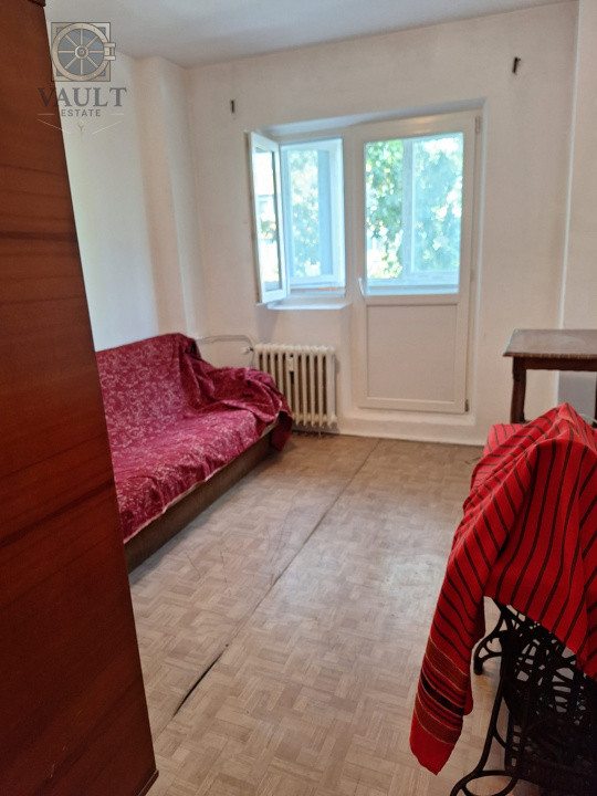 APARTAMENT 4 CAMERE-RAHOVA-BARCA-BLOC REABILITAT-2 BAI-2 BALCOANE