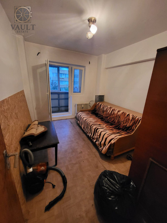 APARTAMENT 4 CAMERE-RAHOVA-BARCA-BLOC REABILITAT-2 BAI-2 BALCOANE
