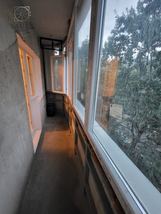 APARTAMENT 4 CAMERE-RAHOVA-BARCA-BLOC REABILITAT-2 BAI-2 BALCOANE