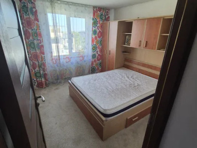 APARTAMENT 3 CAMERE - LOC DE PARCARE - BOXA - CRANGASI