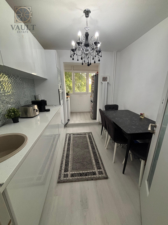 APARTAMENT 3 CAMERE-DRISTOR-2 BAI-PARCARE-MOBILAT-UTILAT-ETAJ 2/8