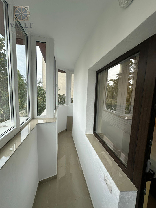 APARTAMENT 3 CAMERE-13 SEPTEMBRIE-CENTRALA-2 BAI-BLOC REABILITAT-HOL H