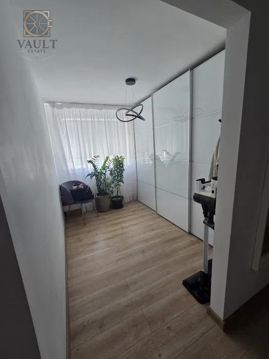 Apartament cu 4 camere - 70MP- 1 Decembrie 1918