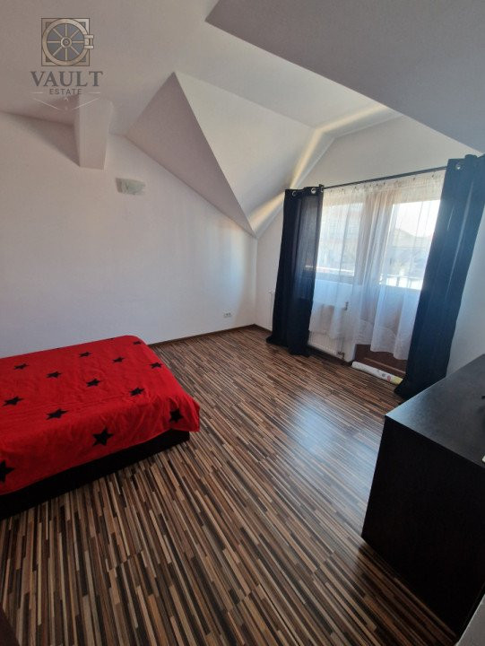 Casa cu 5 camere - Alexandriei