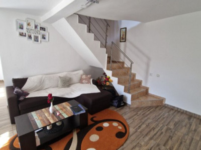 Casa cu 5 camere - Alexandriei