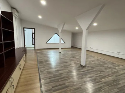Spatiu Comercial - P+1 - Pretabil pentru orice tip de bussines - CLINCENI