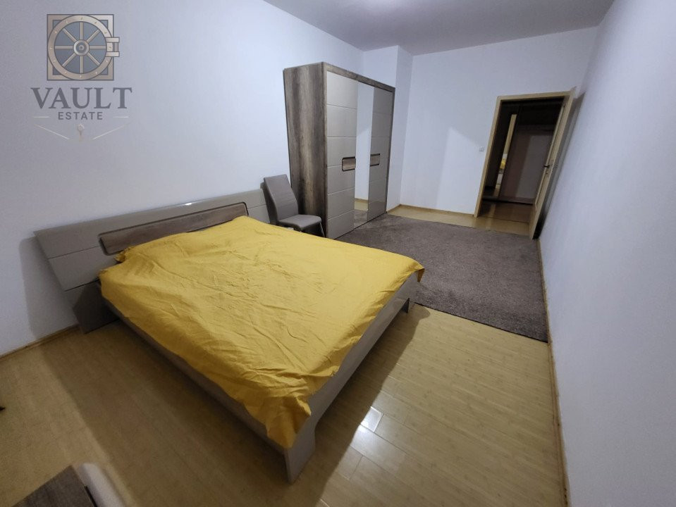 APARTAMENT 3 CAMERE-STRAULESTI