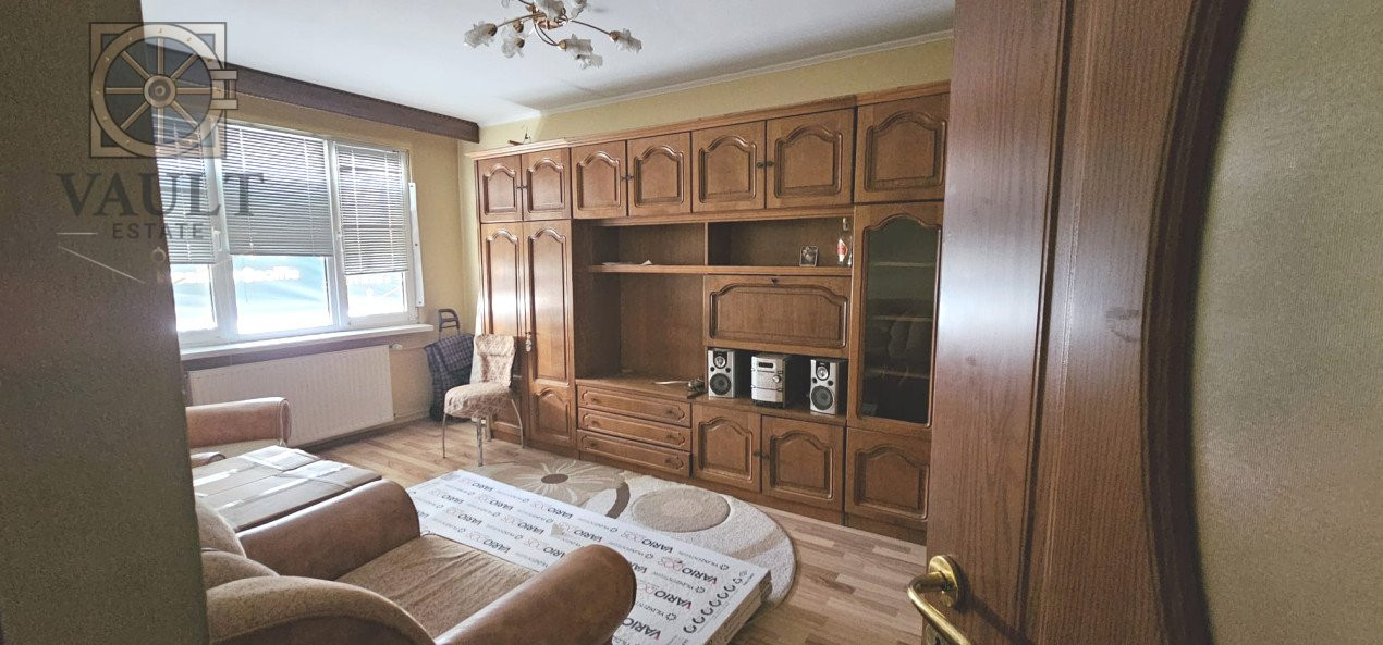  Apartament 3 camere- Decomandat- Bd Chisinau + Boxa 