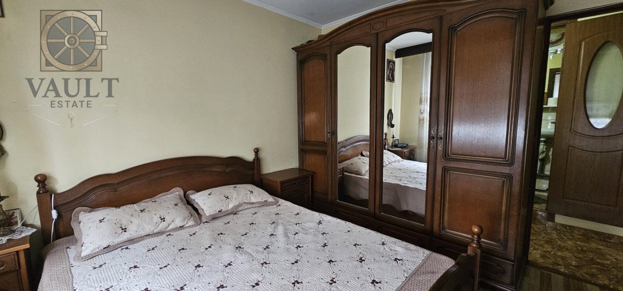  Apartament 3 camere- Decomandat- Bd Chisinau + Boxa 