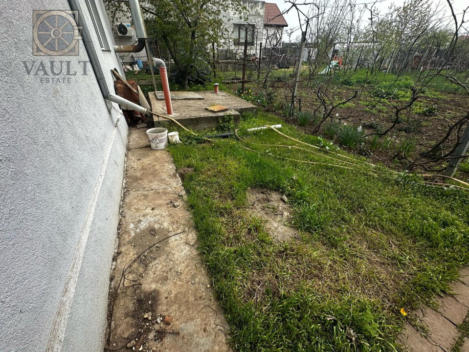 Casa/Villa Frumusani - Teren 1000 mp -