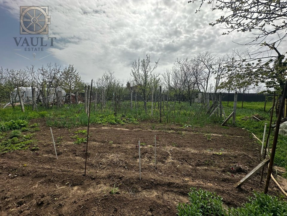 Casa/Villa Frumusani - Teren 1000 mp -