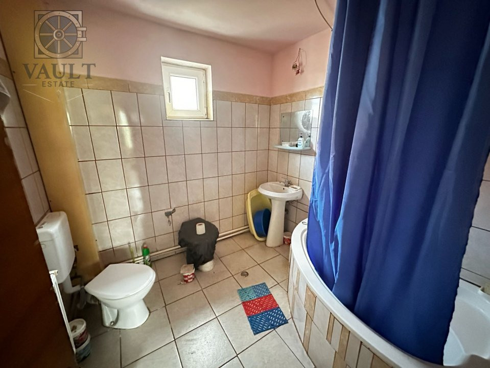 Casa/Villa Frumusani - Teren 1000 mp -