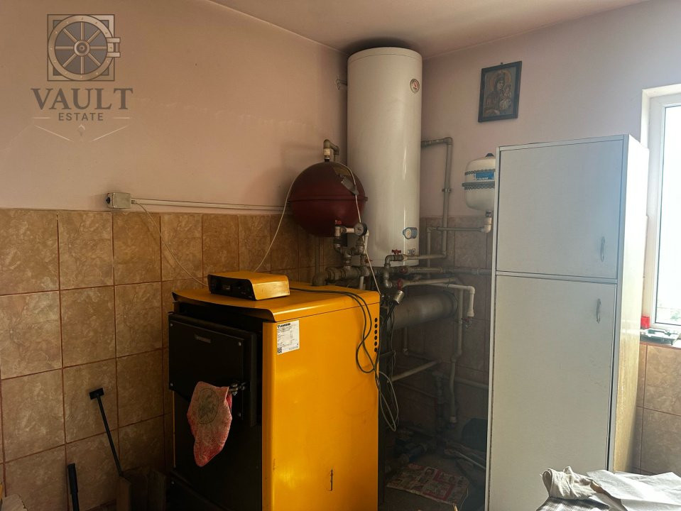 Casa/Villa Frumusani - Teren 1000 mp -