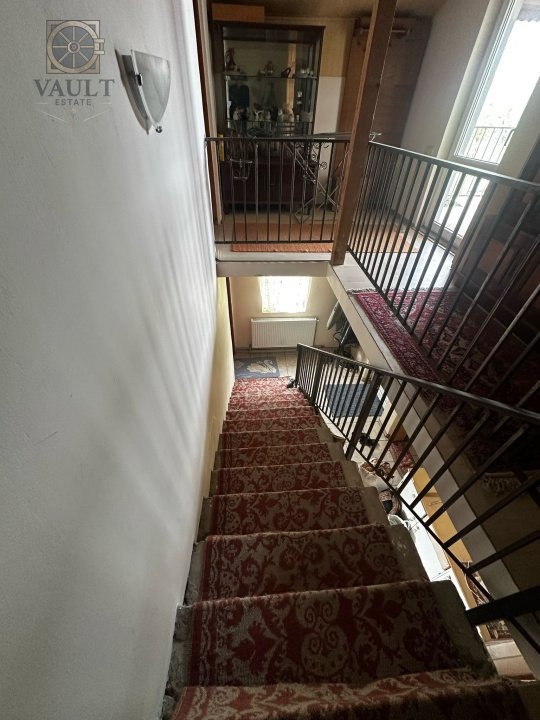 Casa/Villa Frumusani - Teren 1000 mp -