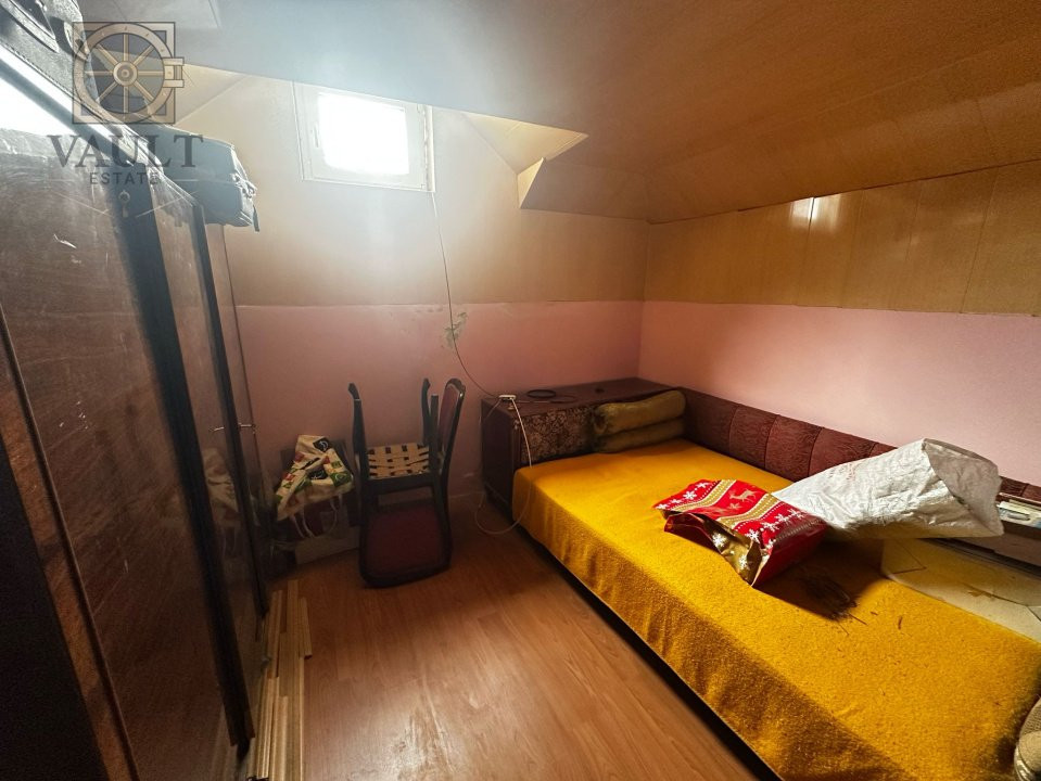 Casa/Villa Frumusani - Teren 1000 mp -