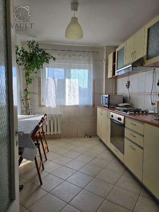 Apartament 3 camere-Stefan Cel Mare - Lizeanu 