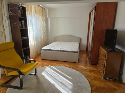 Apartament 3 camere-Stefan Cel Mare - Lizeanu 