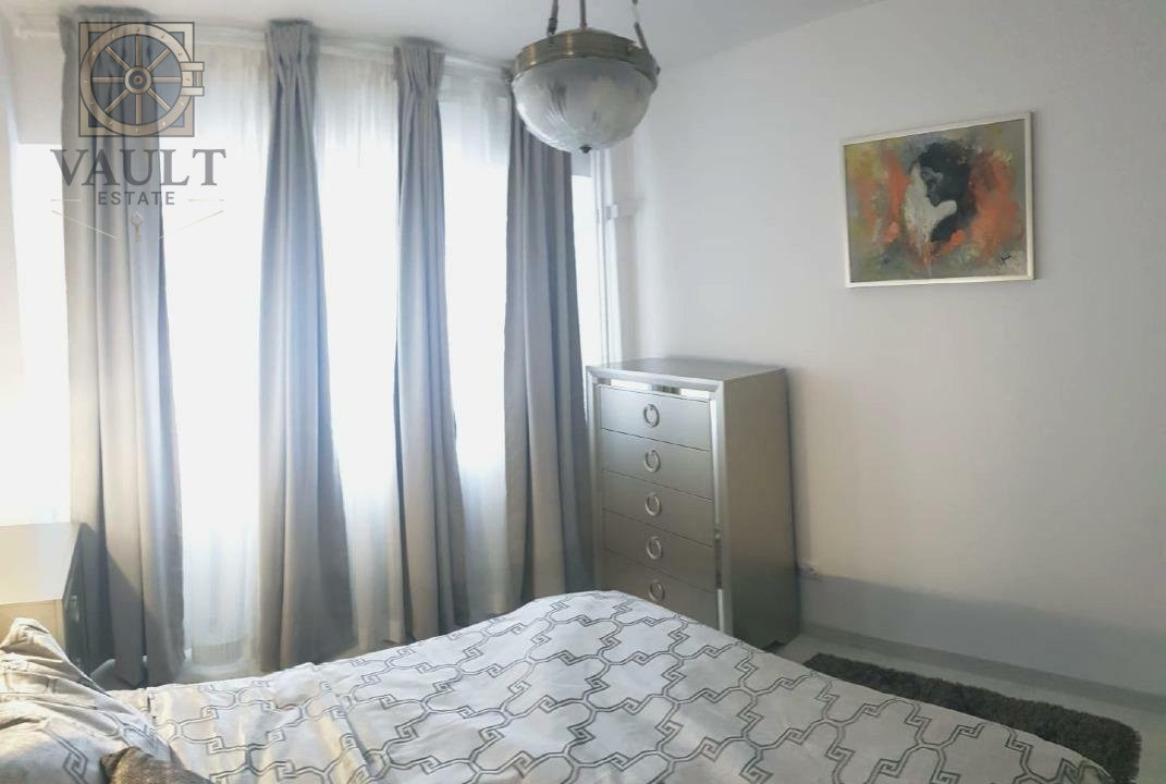 Apartament 4 camere- Ultracentral - P-ta Romana- Renovat 