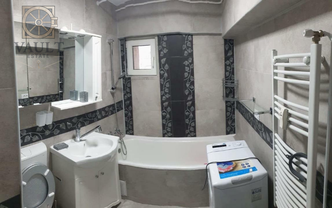 Apartament 4 camere- Ultracentral - P-ta Romana- Renovat 